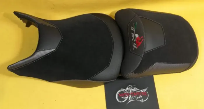 Kanapa motocyklowa Benelli TRK