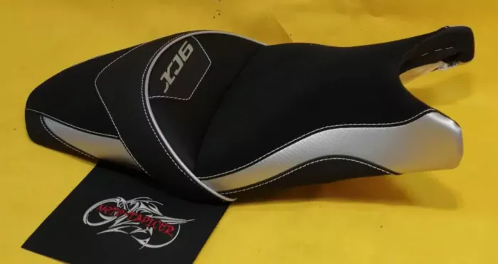 Kanapa motocyklowa Yamaha XJ6